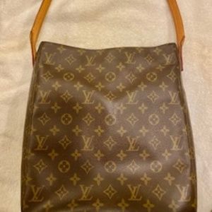Authentic Louis Vuitton Looping GM Shoulder Bag